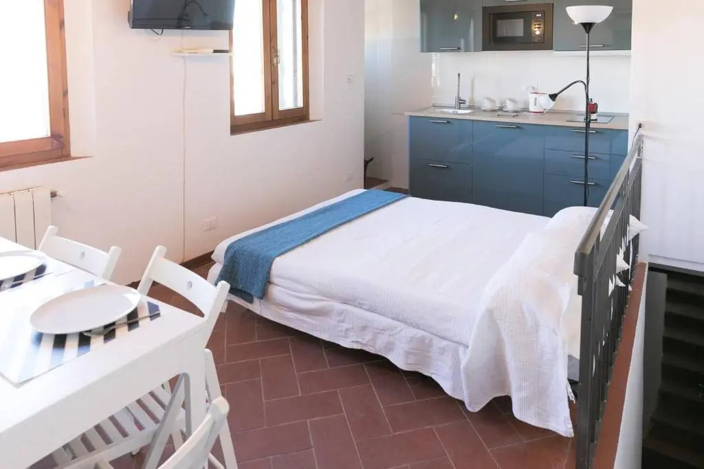 ALTIDO Apt for 6 with Lovely views 3 mins to Corso Italia