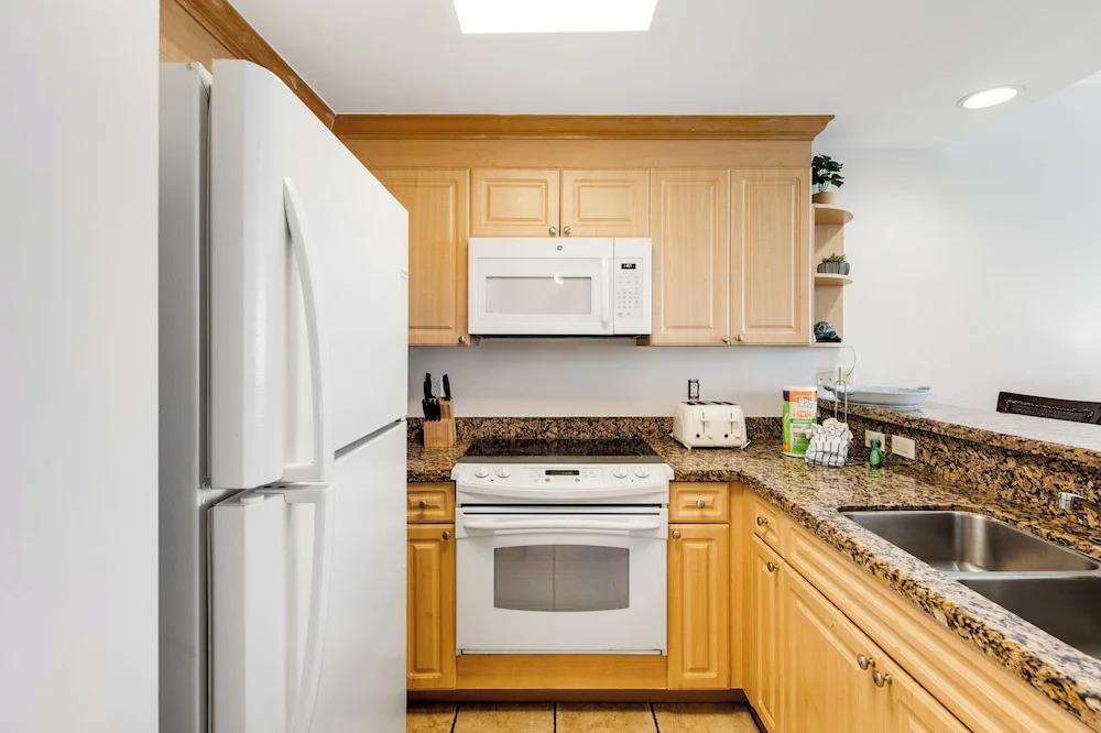 Fantastic Ocean Front 1 Bd Condo At Boardwalk in Panama City Beach