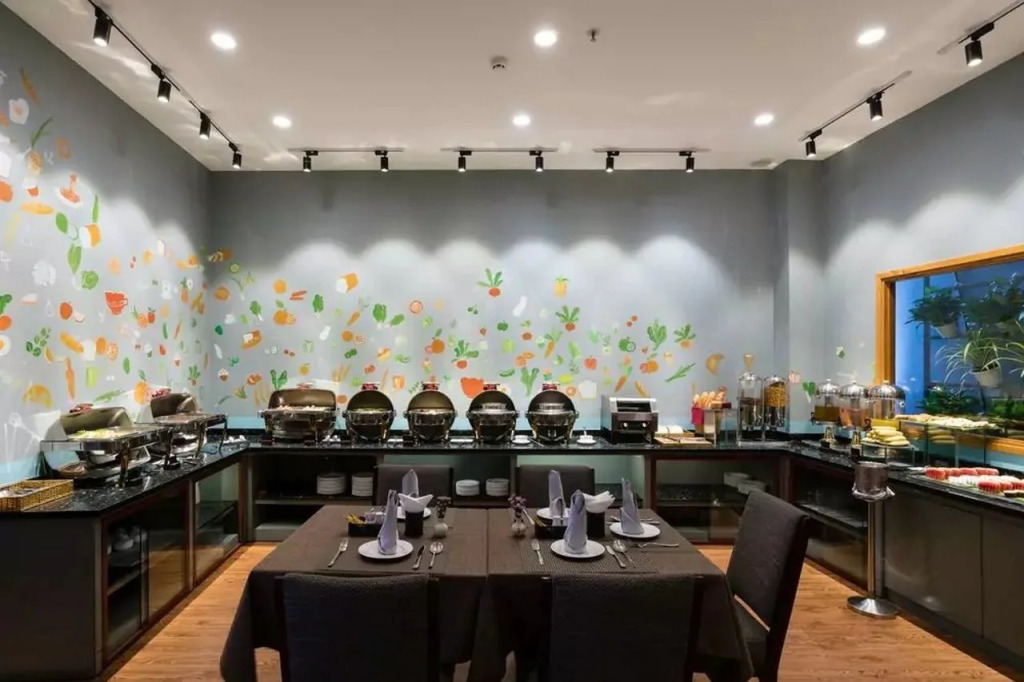 Asian Ruby Hotel & Spa - 122F Bui Thi Xuân Street
