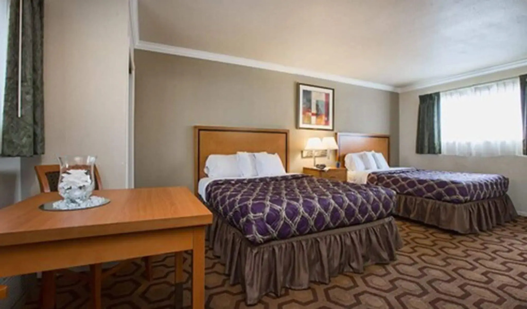 SOMA Park Inn