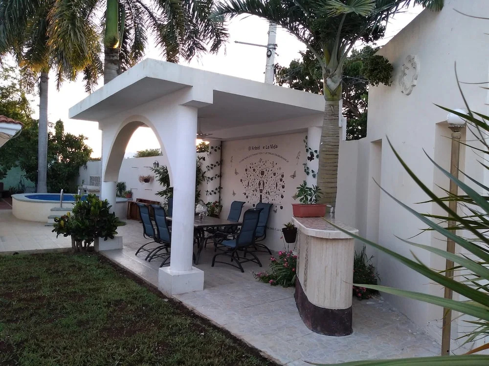 Residencia Uribe - Beautiful House With Private Pool