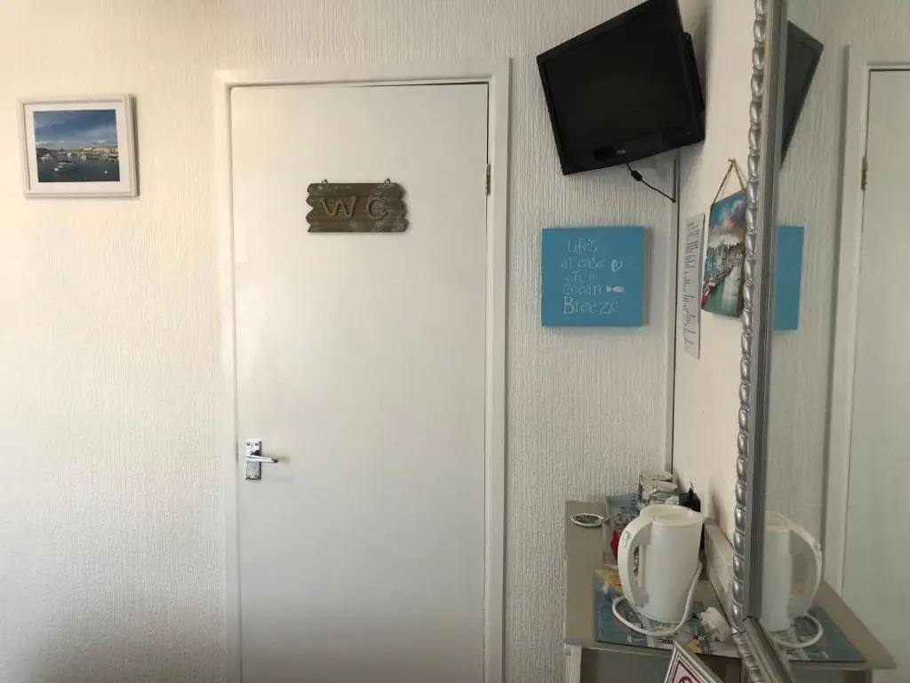 Beachcomber Guesthouse