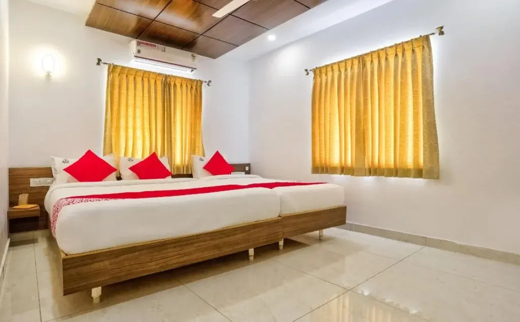 Hotel St Anne's By OYO Rooms