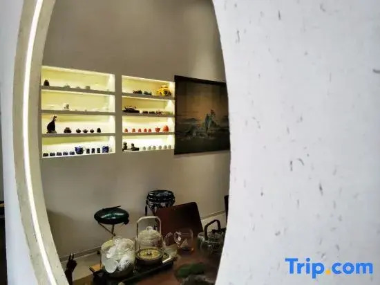 Haoran Roam| Lakeside Retreat · Leisure Luxe Holiday Inn