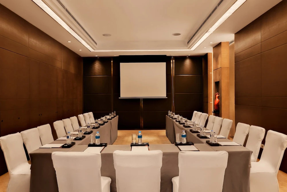 Crowne Plaza Shanghai Anting-20 Minutes drive to National Exhibition and Convention Center & 15 Minutes drive to F1