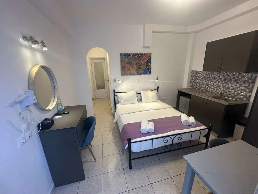 Markakis Studios Fira Town
