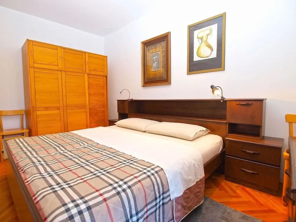 Apartment 1286