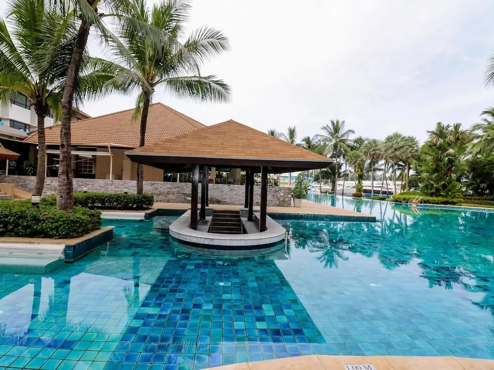 NIDA Rooms Phuket Marina Rose