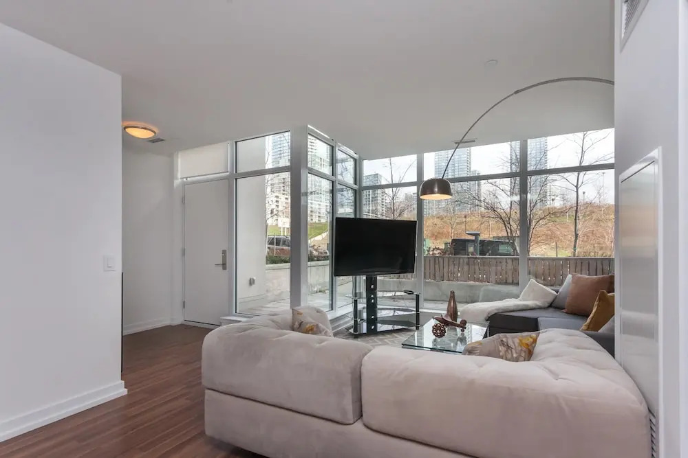 Applewood Suites - Condo Townhome