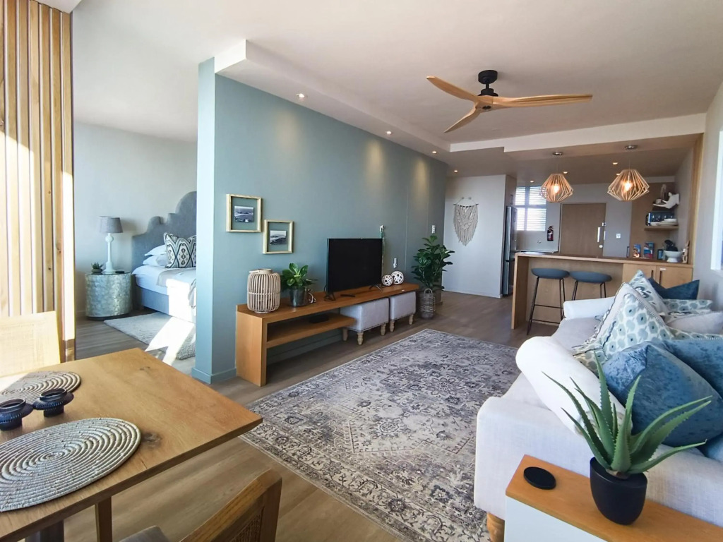 Summer Hill 303