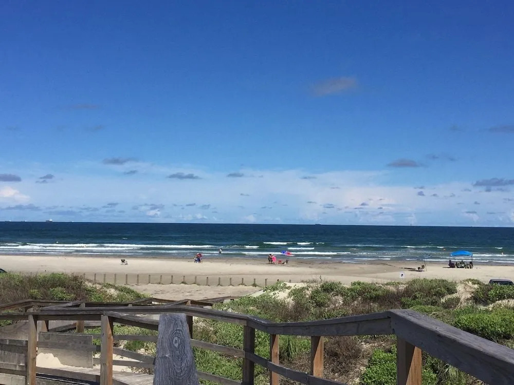 A Change In Lattitude 304Bh 2 Bedroom Condo