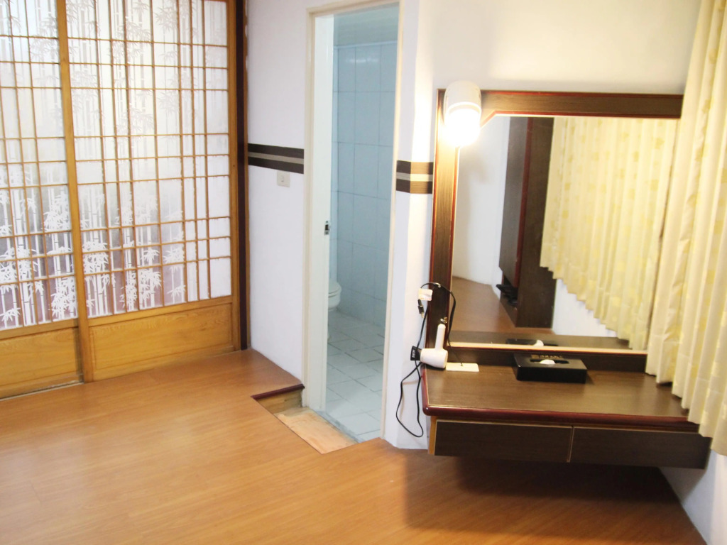Sheng-Kuo Hotel