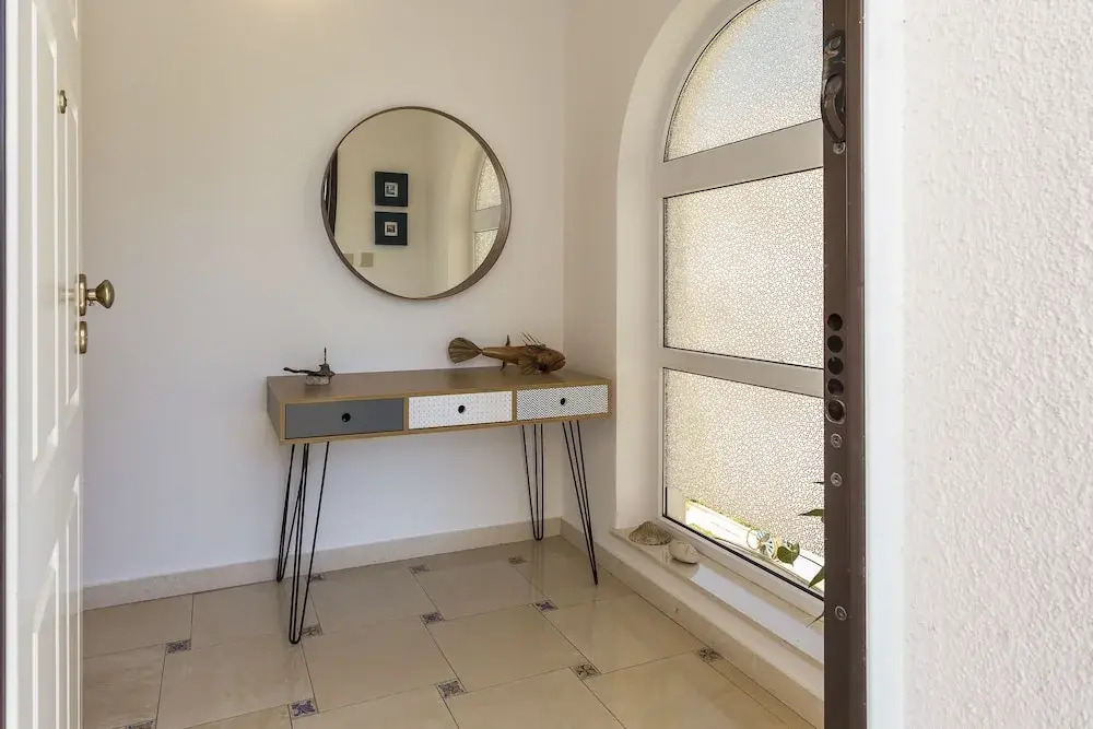 Villa Lola