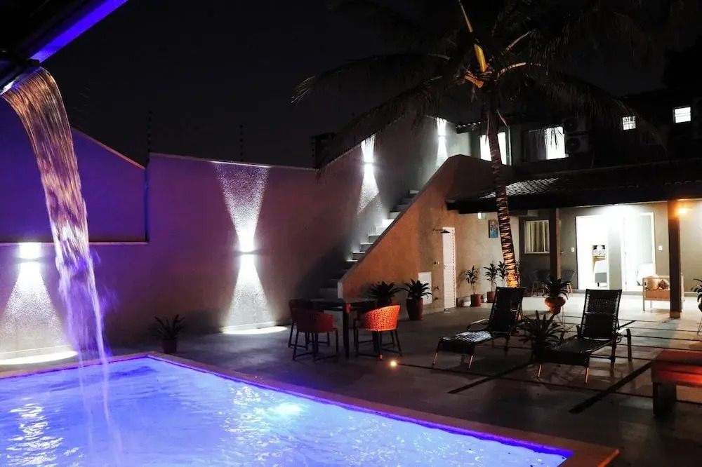 Aroma'S Suites