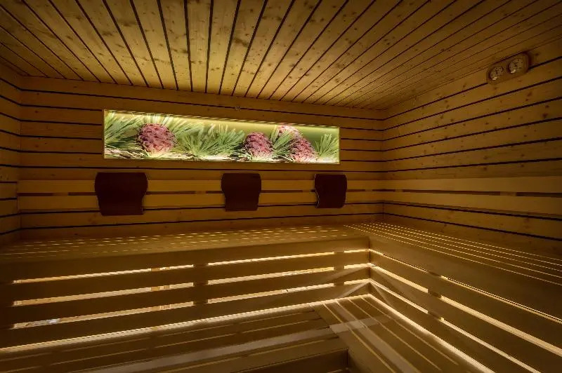 Hotel La Fradora - Dolomites Hotel