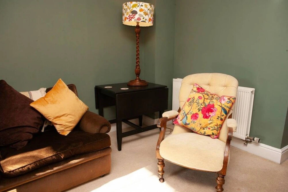 3 Bedroom House In Bath With Garden
