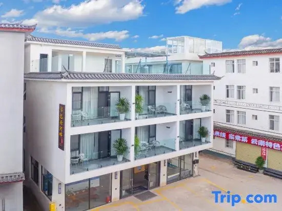 Yi Xing  Riverside · Supreme Tranquil Residence | ° Designer Scenic Homestay