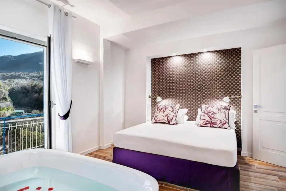 Caruso 6 by Villasandco RentalSorrento