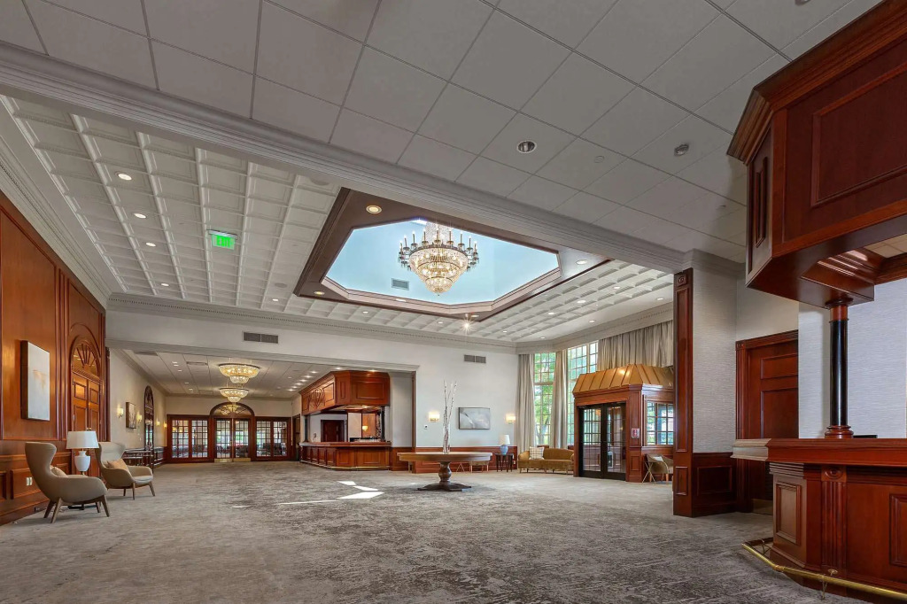 Country Springs Hotel - Pewaukee