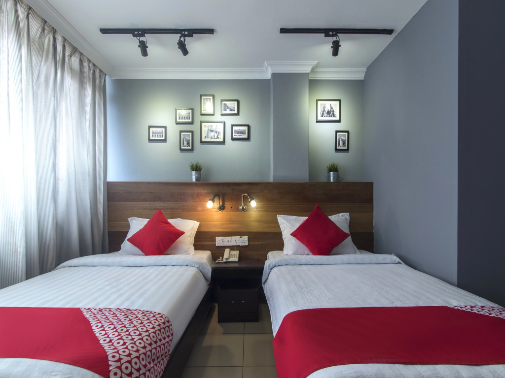 OYO 761 City Hotel