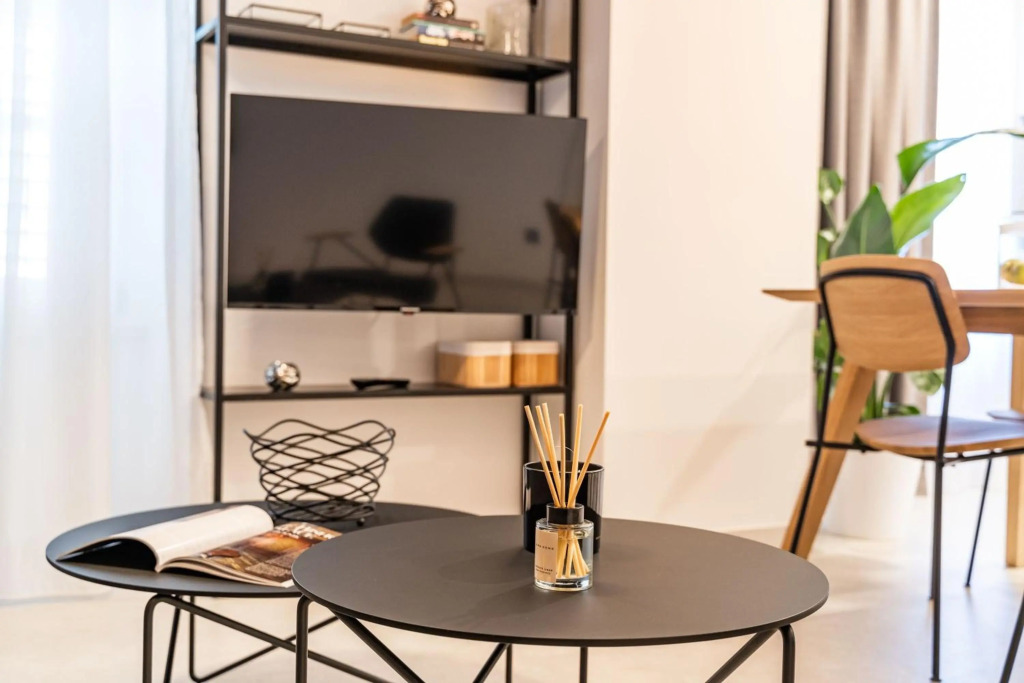Agape Suite Old Town-Luxury Two Bedroom Apartment