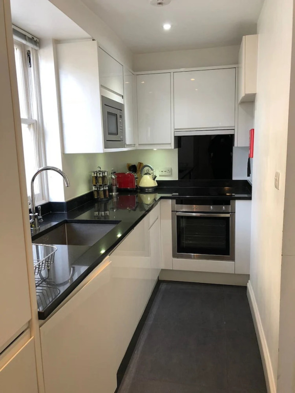 Hans road Apartment