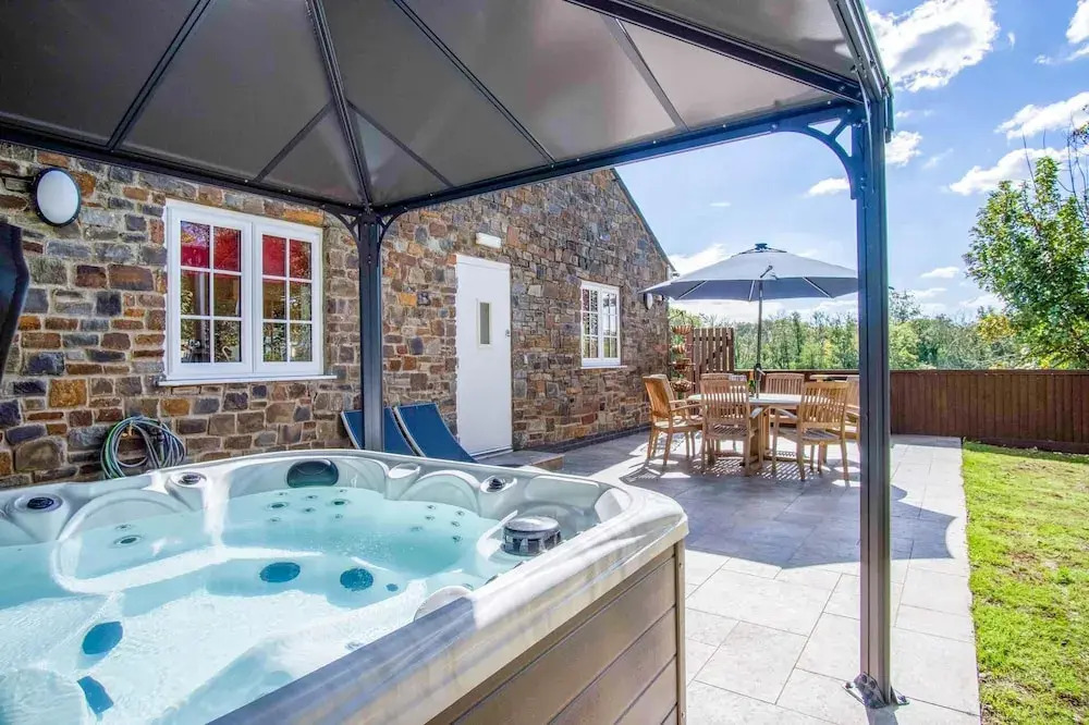 The Barn - 4 Bedroom - Tyn-y-coed Farm - Cardiff