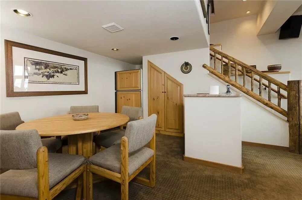 Ponderosa Lodge