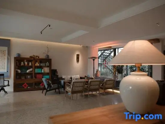 Yunting Wuxiang Seaview Art Hotel (Dali Double Corridor Branch)