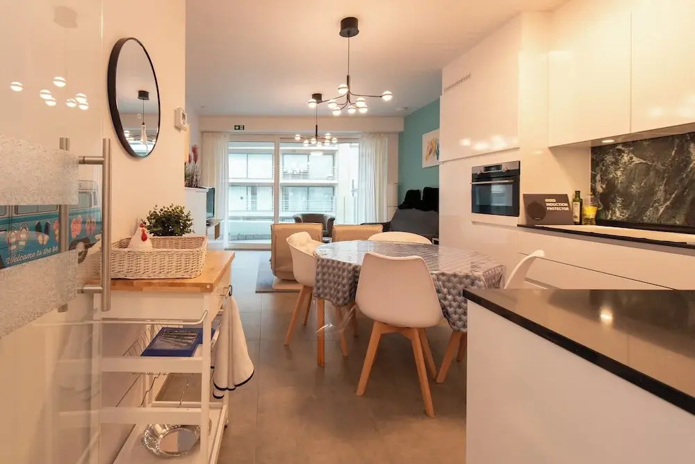 Newly-built Apartment by the sea