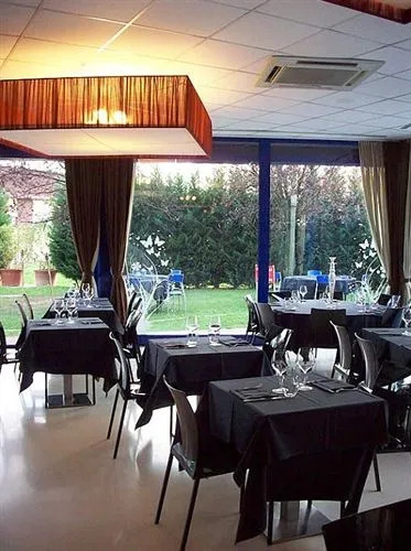 White Palace Hotel & Residence
