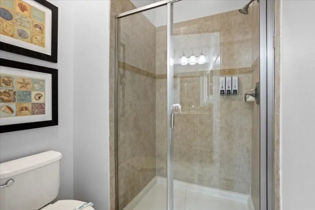 5 Bedrooms 4 Bathrooms Paradise Palms 8981 Cp