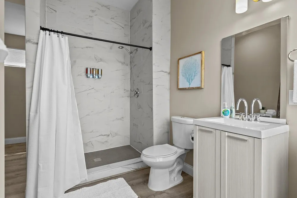 4632 Second Floor Historic Haven