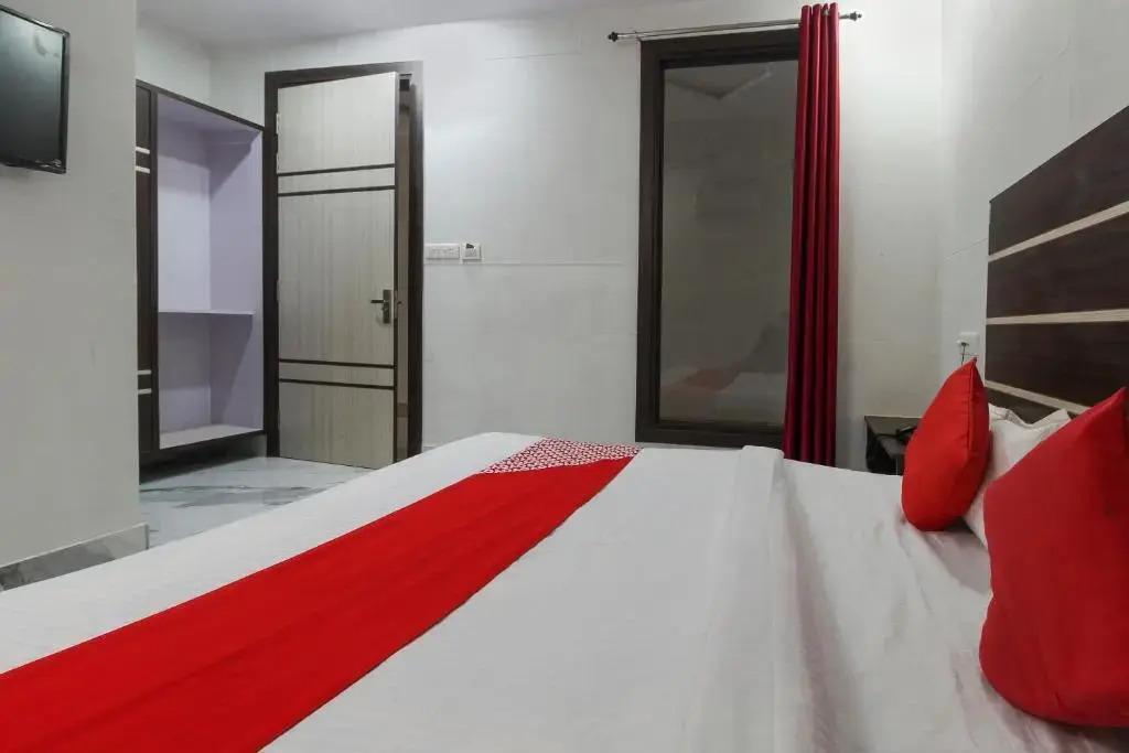 Hotel Hira Ganga by OYO Rooms