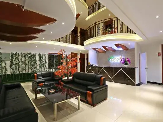 Here Inn (Siguniangshan Changpinggou Scenic Area)