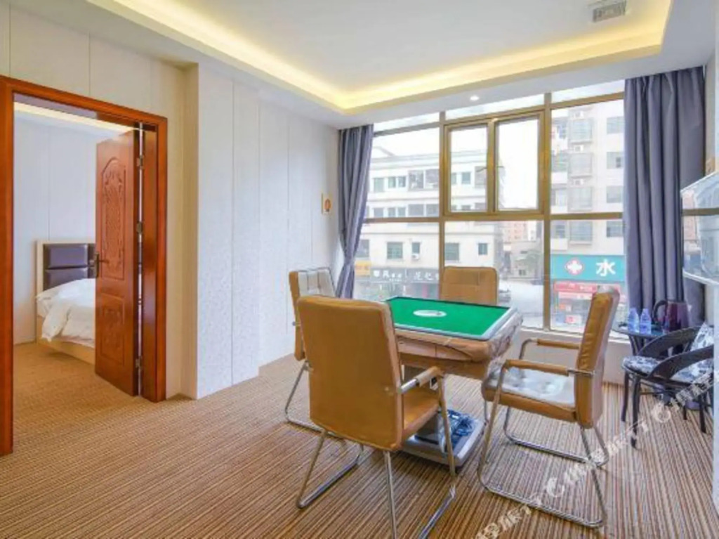 City Convenient Hotel