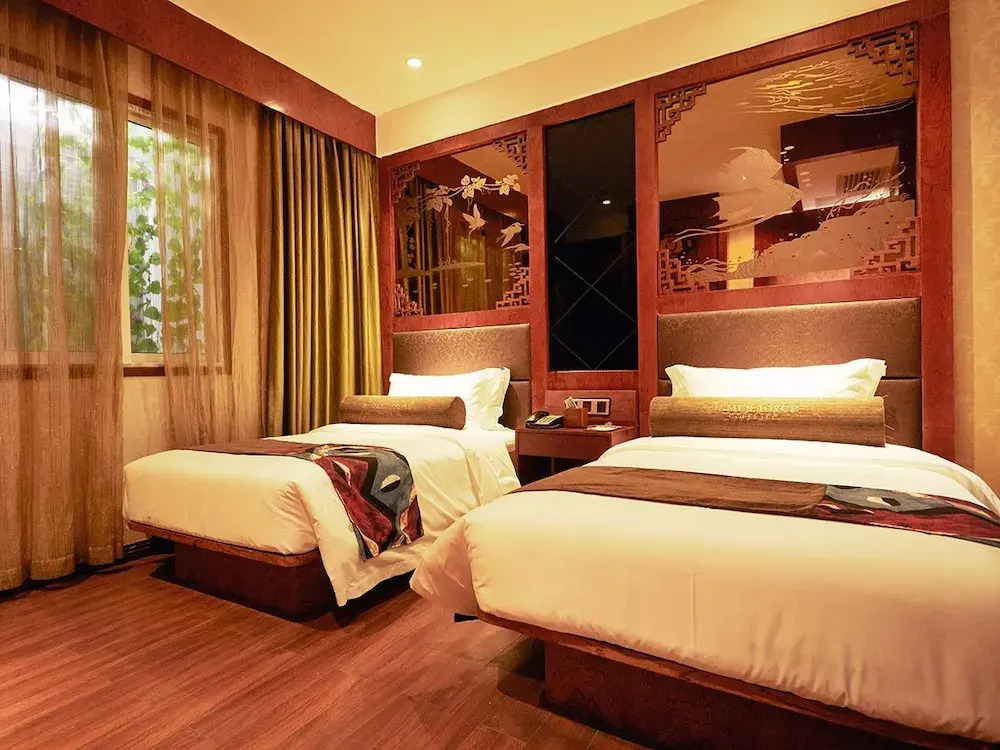 Yucheng Hotel