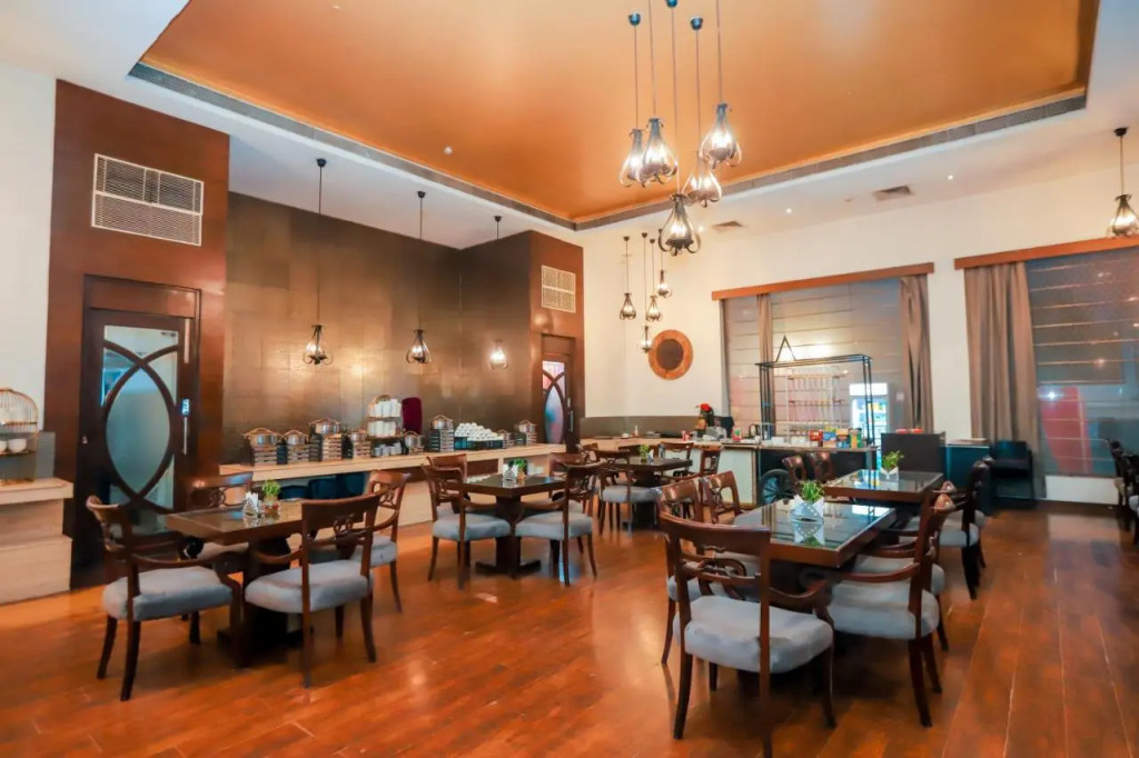 Bel-La Monde Hotel NH8 at 6km from IGI Airport Delhi