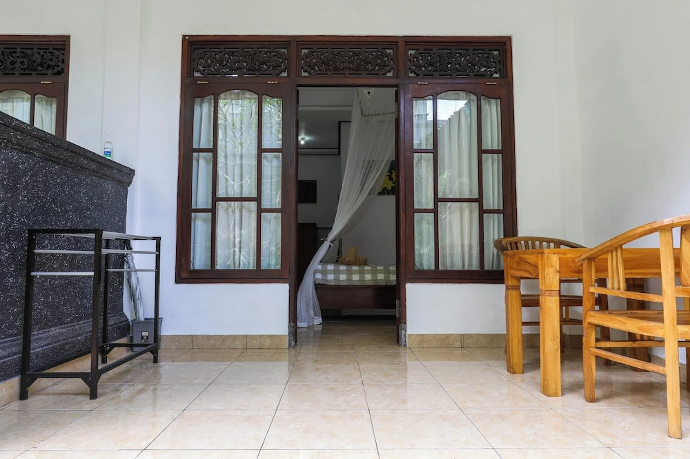 Artha Dewata Home Stay