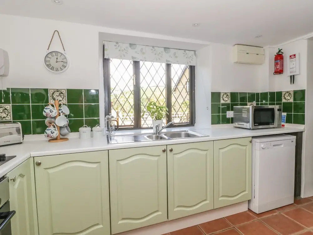 Barn Court Cottage