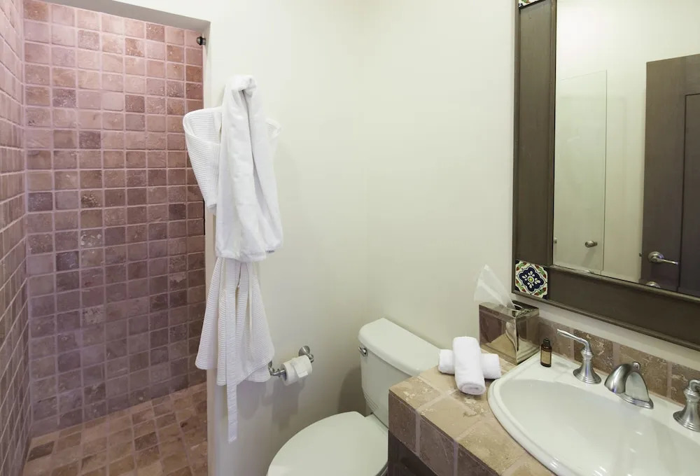 Puerta Cortes Residences: Las Colinas