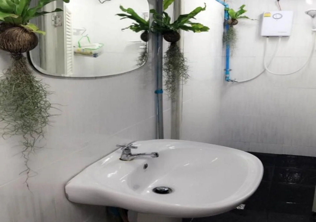 O2 Hostel