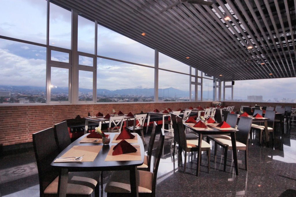 West Point Hotel