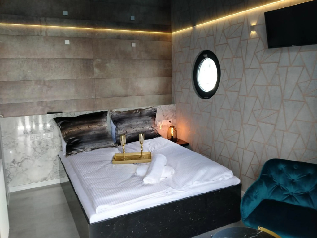 Hausboot - Domy na wodzie - Houseboat Porta Mare - Odradream