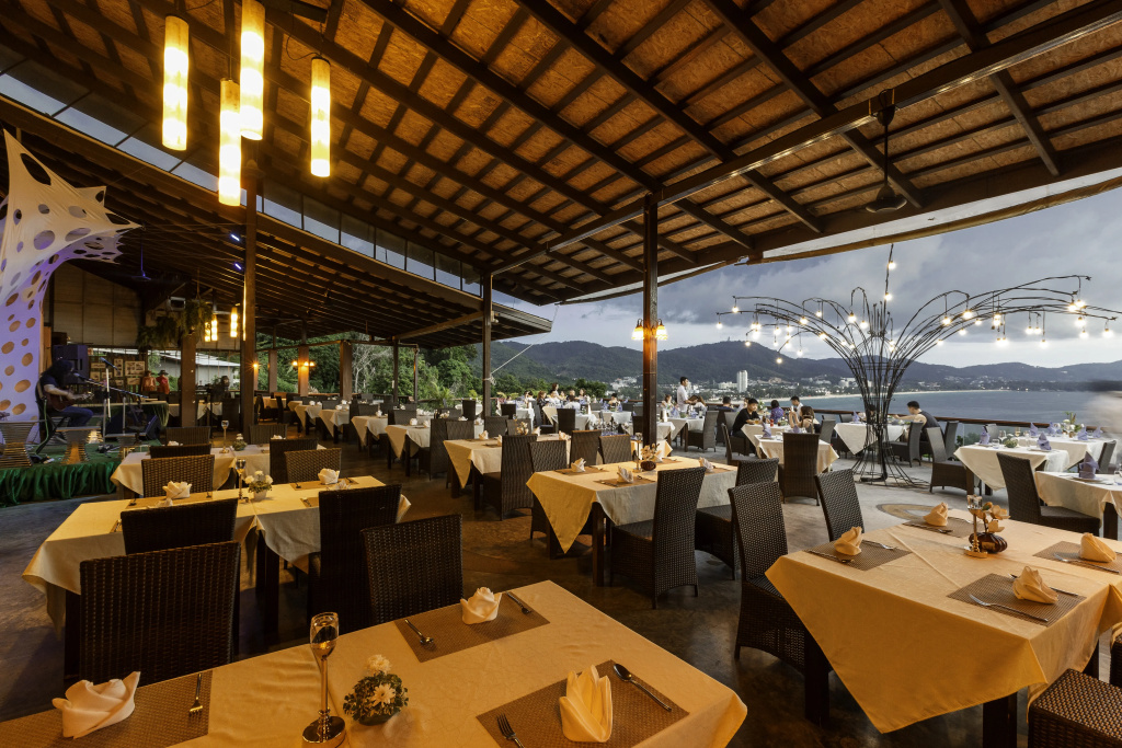 Отель Secret Cliff Resort Phuket