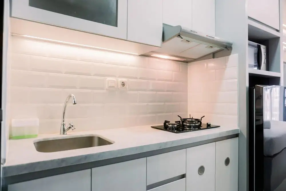 Restful And Well Furnished Studio Transpark Bintaro Apartment