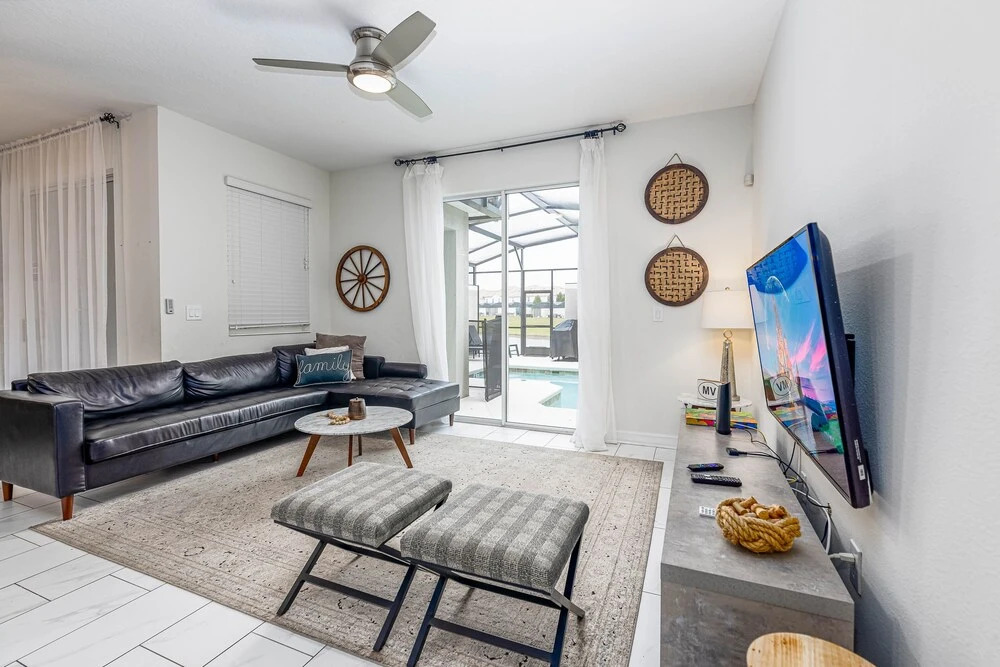 Tvpm-4885rc/sl 4 Bedroom Townhouse by RedAwning