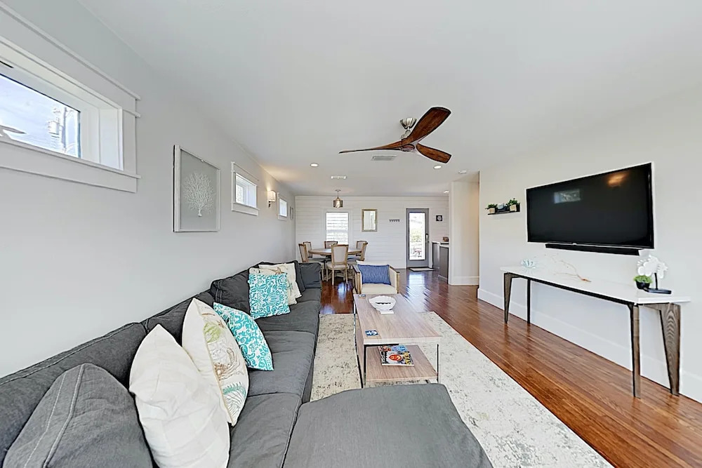 Victoria House 3 Bedrooms 2 Bathrooms Home