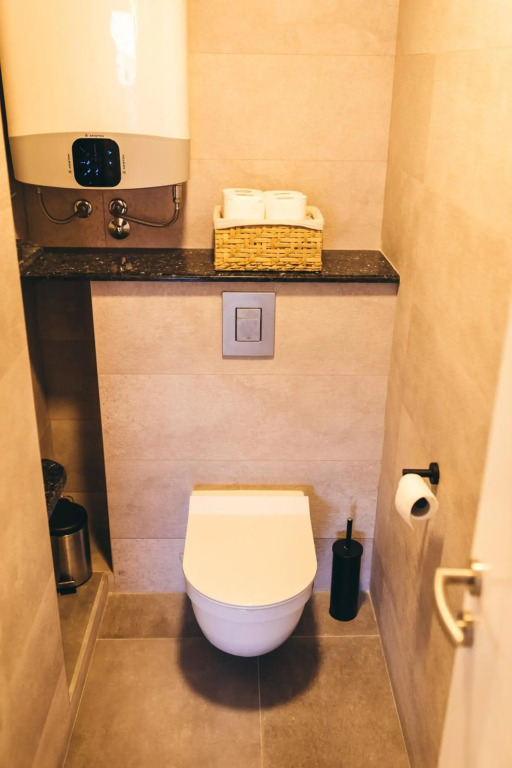 HelloSky Apartment