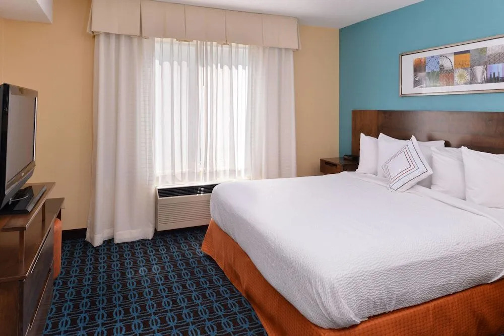 Fairfield Inn & Suites by Marriott Dayton Troy